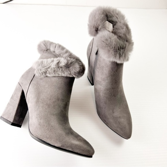 Azura Bootie Womens size 6 Janesa Grey Ankle Boots Faux Fur Micro Suede - Picture 1 of 13
